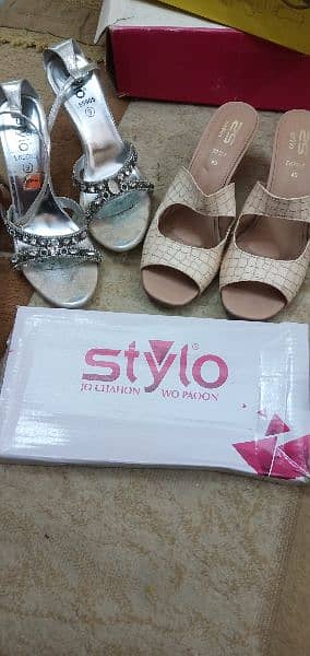 Heel sandle stylo brand ,, silver siz 9(39) . . skin size 10(40) 1