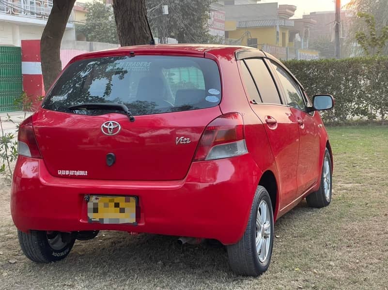 Toyota Vitz 2009 japenese 4