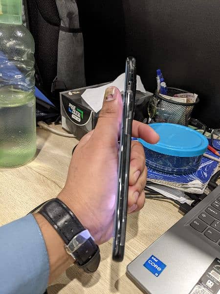 OnePlus 10 pro back glass break 2