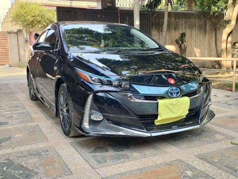 Toyota Prius 2017 1