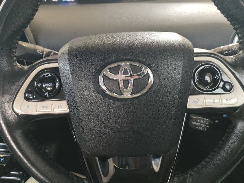 Toyota Prius 2017 13