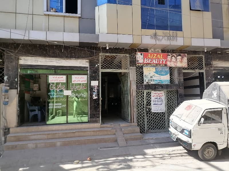 Prime Location In Sunehri Masjid Road 100 Square Feet Room For Rent 3