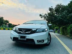 Honda City Aspire 2017 islamabad number personnel use car for sale 0