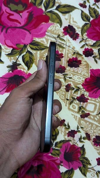 Iphone 15  128gb  exchange possible 6