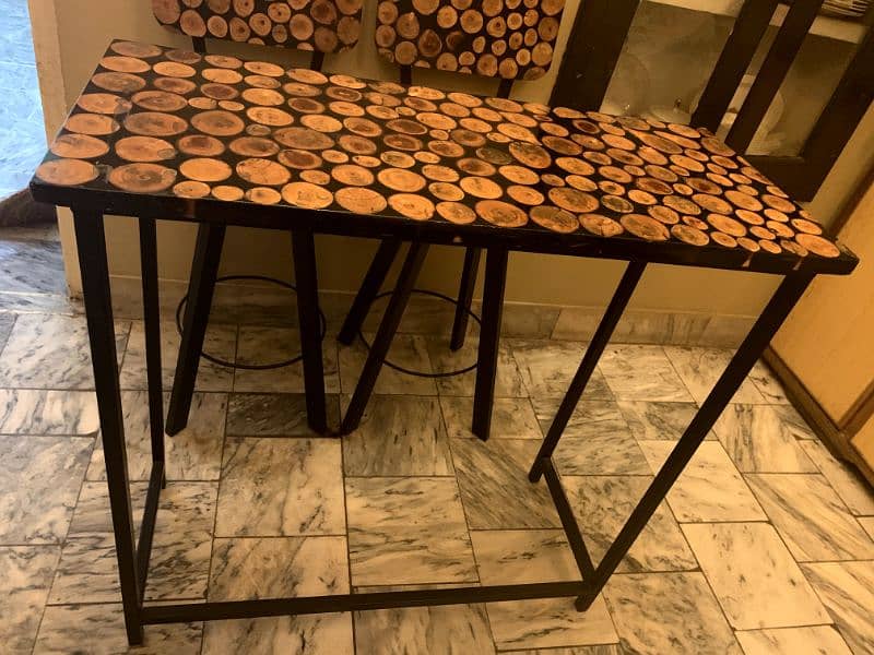 Coffee Table with Chairs 1