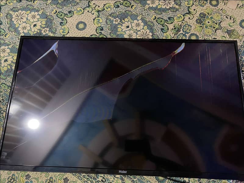 42 inches Original Haier led  panel broken 3