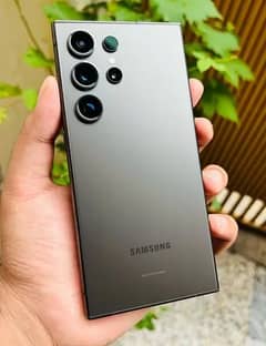 Samsung S24 Ultra Box's Opan