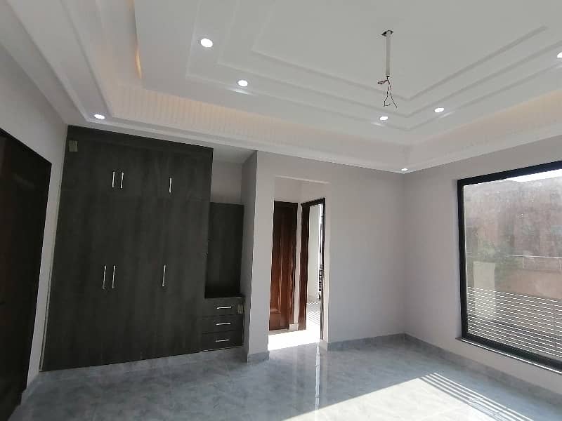 A Prime Location House Of 1125 Square Feet In Lahore 11