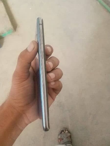 Samsung Galaxy s10 8 128gb 4