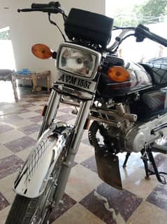 Honda 125 just like new