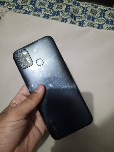 Infinix Smart 6 3-64 GB 3