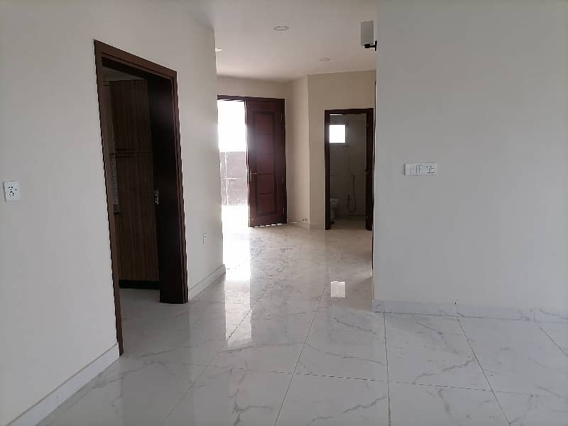 Spacious House Is Available For Sale In Ideal Location Of Falcon Complex New Malir 0