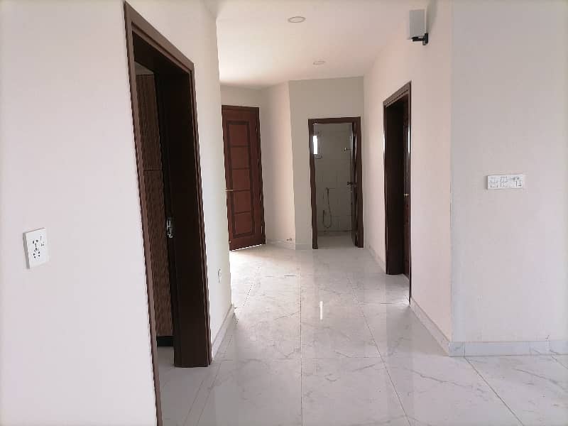 Spacious House Is Available For Sale In Ideal Location Of Falcon Complex New Malir 7