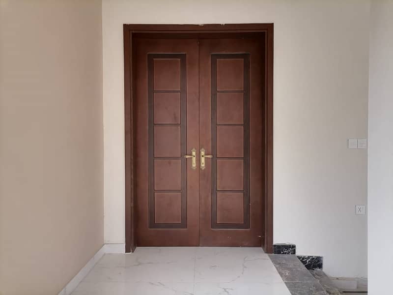 Ideal House Is Available For Sale In Karachi 2