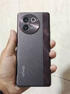 V30E