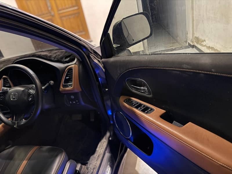 Honda Vezel 2014/2018 Z Orange Interior 11