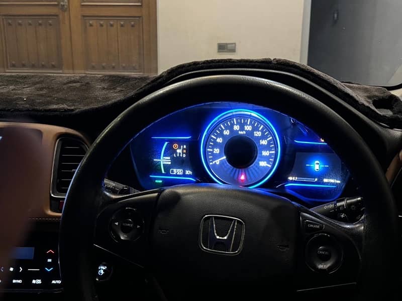 Honda Vezel 2014/2018 Z Orange Interior 12