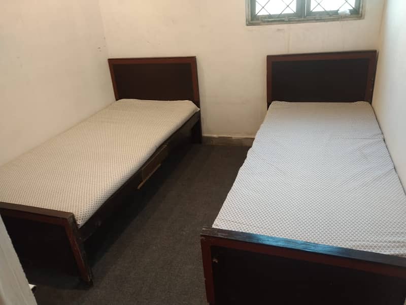 Dove Inn Girls Hostel 16