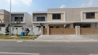 A 15 Marla House In Lahore Is On The Market For rent