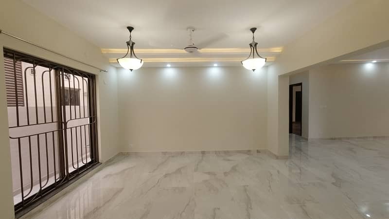 A 15 Marla House In Lahore Is On The Market For rent 5