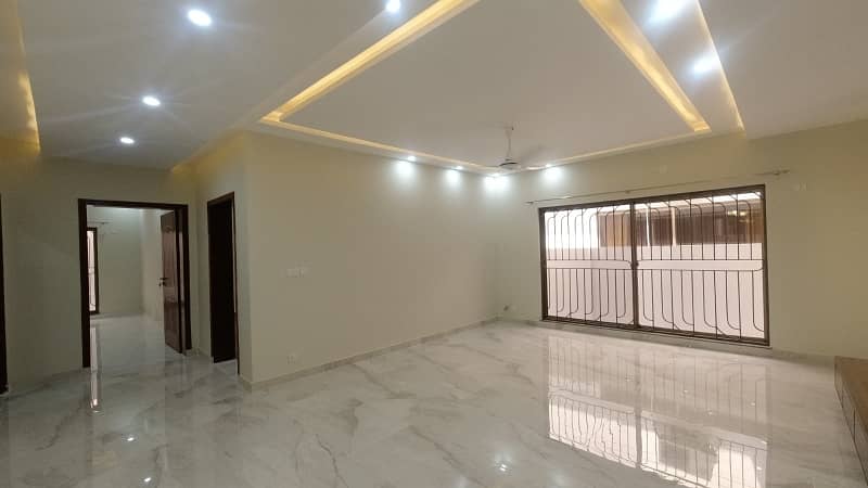 A 15 Marla House In Lahore Is On The Market For rent 8