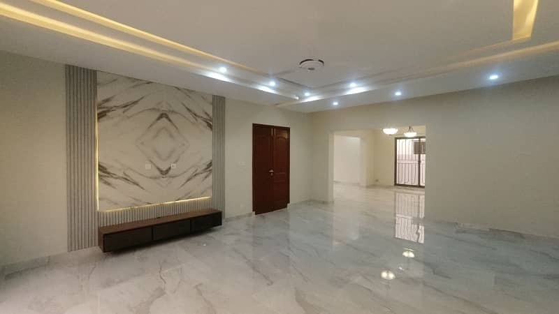 A 15 Marla House In Lahore Is On The Market For rent 9