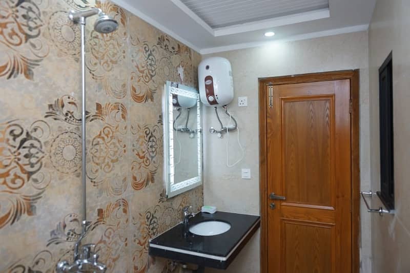 Ideal Flat For rent In Bahria Town 1