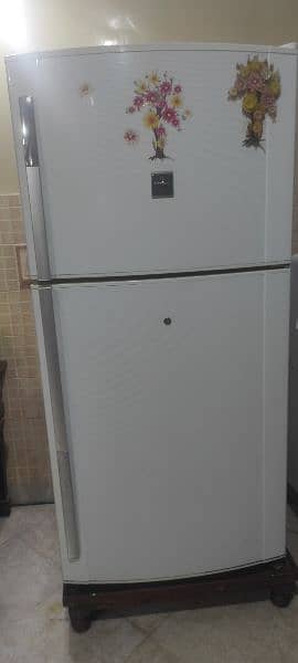 Dawlance Refrigerator and fridge 6