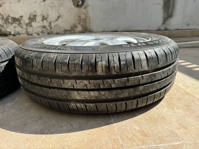 Mini Cooper Original 15” Rims with good condition Pirelli Tyres 8