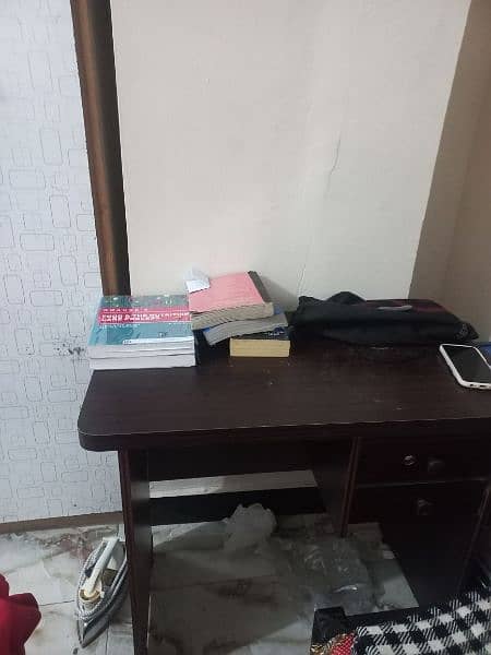 study table for sale 0