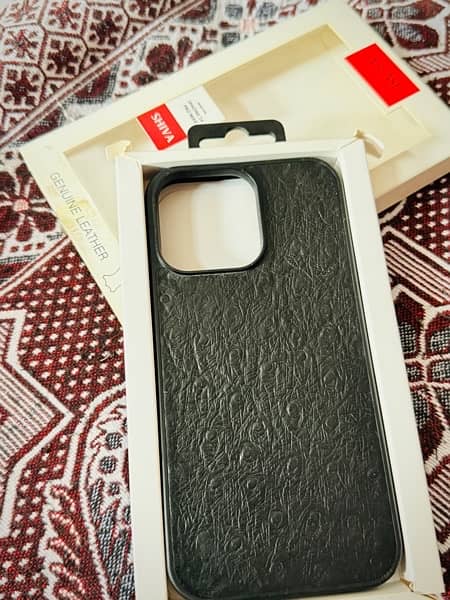 Iphone 14 pro max 2 cover 1 leather cover and 3 Iphone x/xs covers. 2