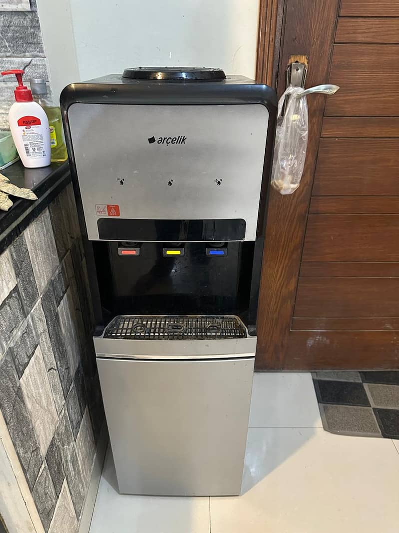 Dawlance water dispenser 0