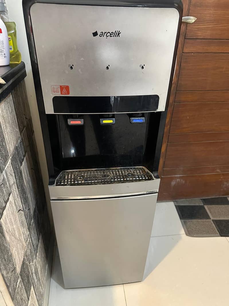 Dawlance water dispenser 2