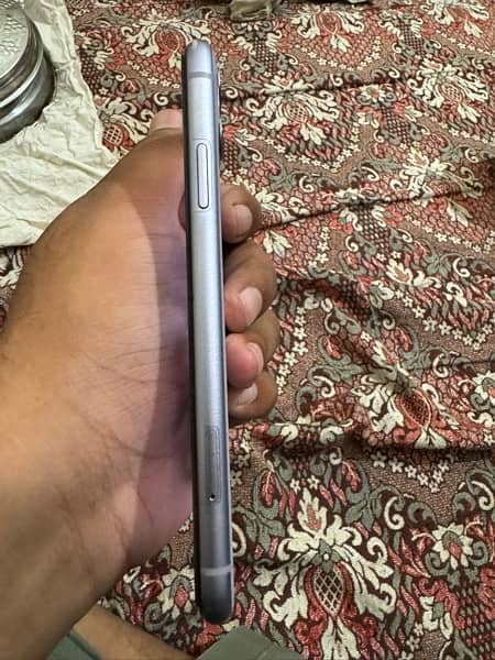 iphone 11 non pta butt sim working 4