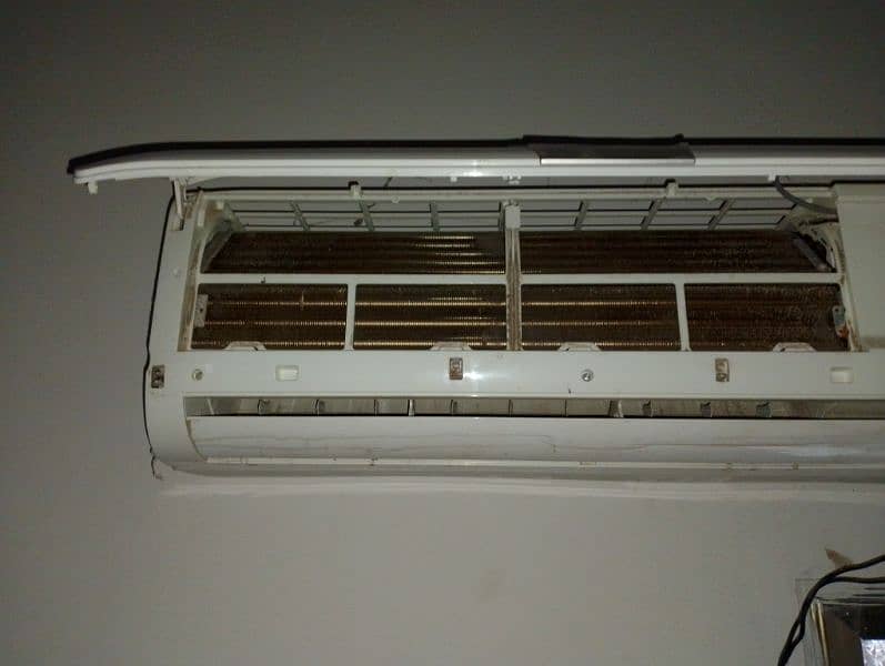 Haier 1 ton AC 2