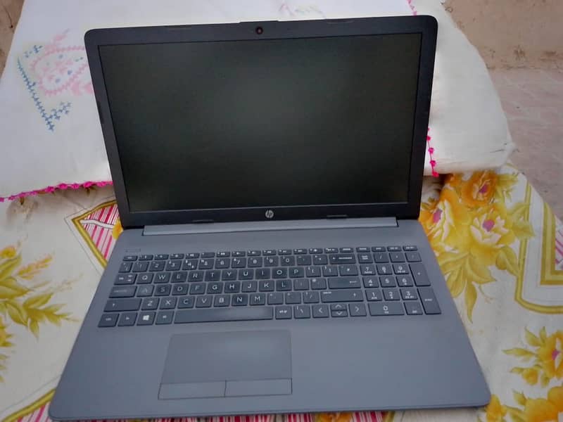 HP 250 G7 notebook core i5 8th gen, 8gb ram, 256 ssd, 10/10 condition. 2