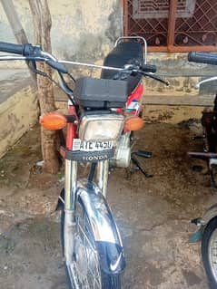 Honda 125cc 2023 Urgent Sale , No work need