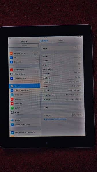 iPad 2 (WiFi) / 16GB 1