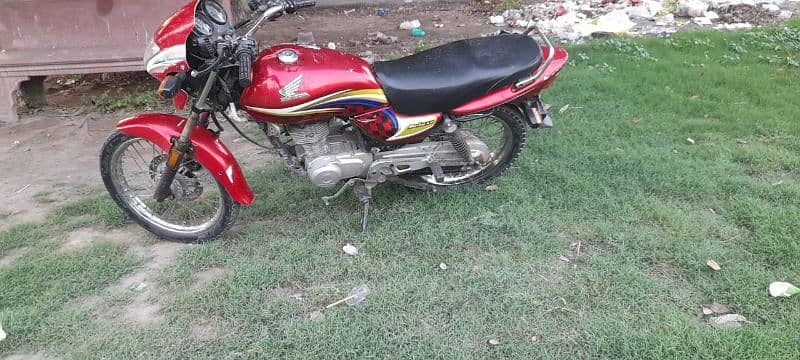 Honda Deluxe 125 In Affordable Price Original Book Only 2