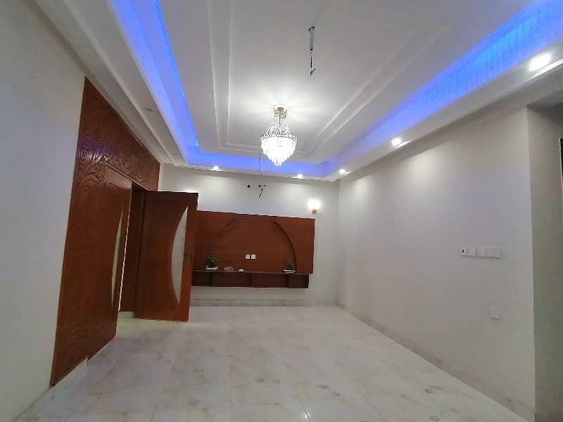 This Is Your Chance To Buy Prime Location House In Lahore 2