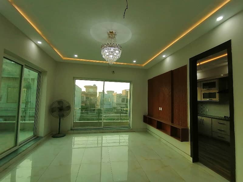 This Is Your Chance To Buy Prime Location House In Lahore 12