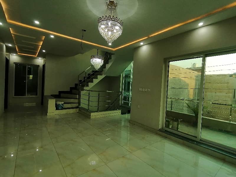 This Is Your Chance To Buy Prime Location House In Lahore 13