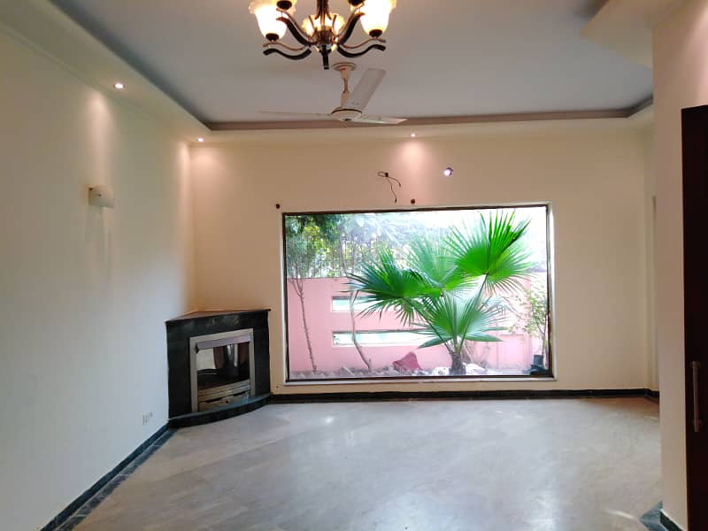 1 Kanal Modern Design House For Sell In DHA Phase 3 Lahore. 0