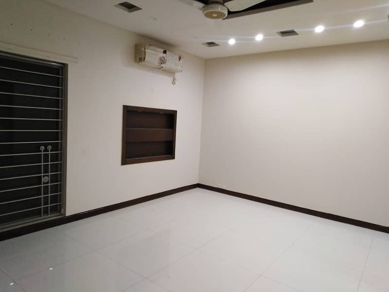 1 Kanal Modern Design House For Sell In DHA Phase 3 Lahore. 6