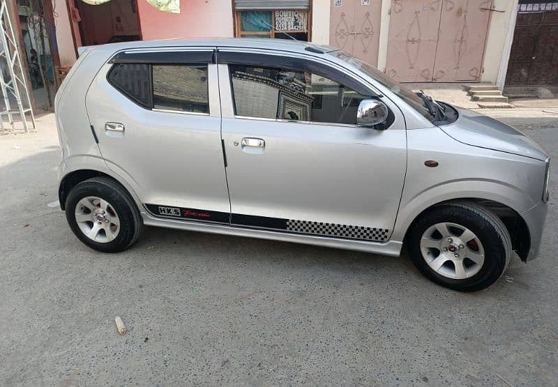 Suzuki Alto 2015 1