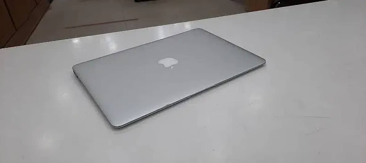 APPLE MACBOOK AIR 2017 LAPTOP FOR SALE 5