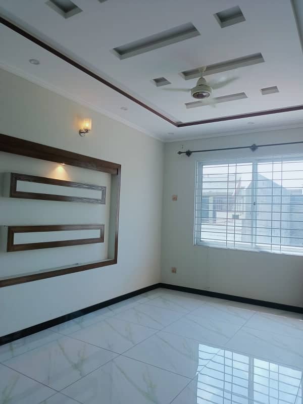 2275 Square Feet Upper Portion For rent In The Perfect Location Of Soan Garden 0