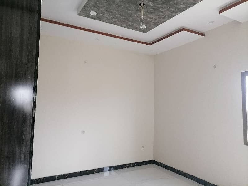 Prime Location House Of 800 Square Feet Is Available In Contemporary Neighborhood Of GT Road 11