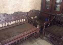 Wooden sofa 4 seater in very good condition