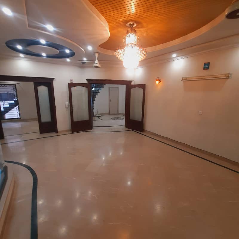 1 Kanal House 5 Beds Tv Lounge Drawing Room Dining Room 3 Kitchen Store Available For Rent Dha Phase 2 41